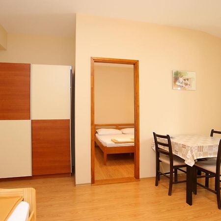 Apartments By The Sea Nemira, Omis - 17039 Tice Pokój zdjęcie