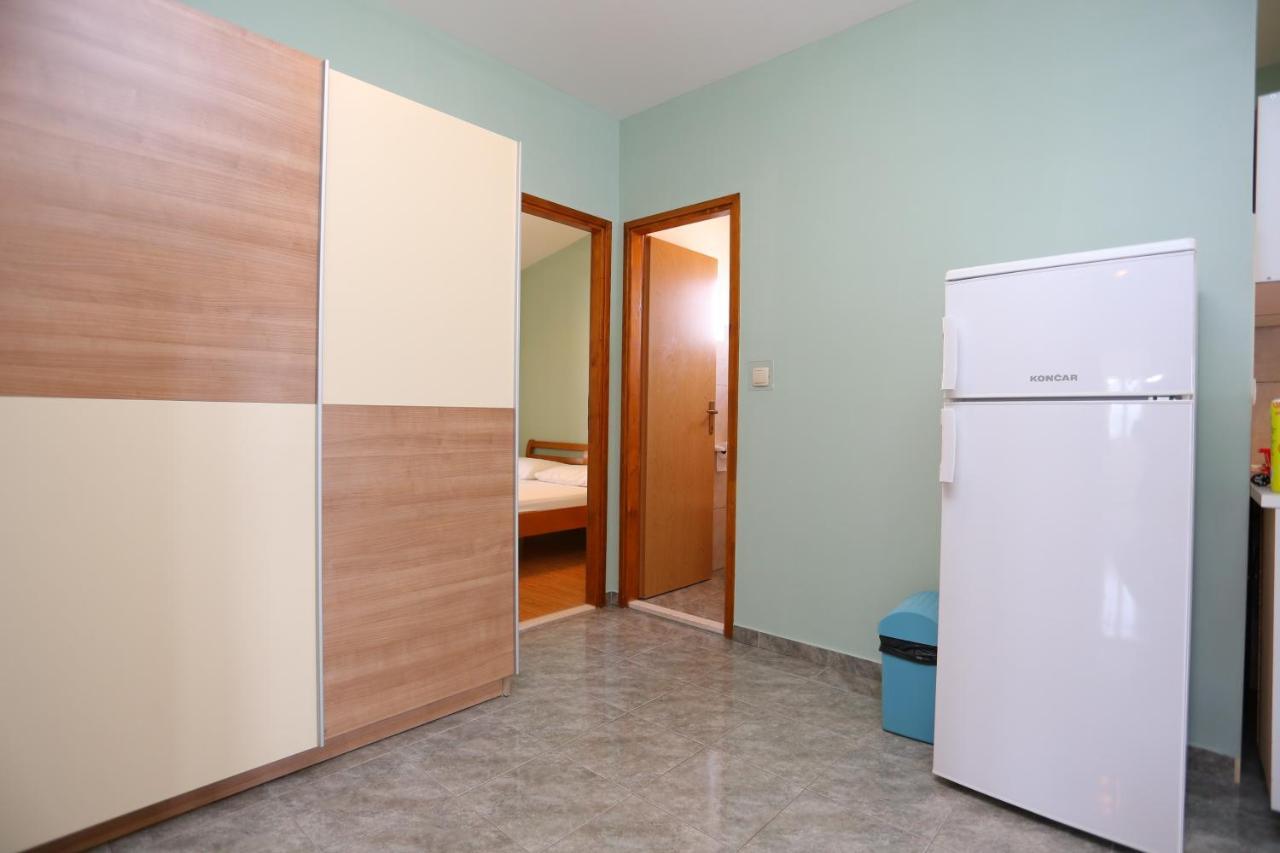 Apartments By The Sea Nemira, Omis - 17039 Tice Zewnętrze zdjęcie