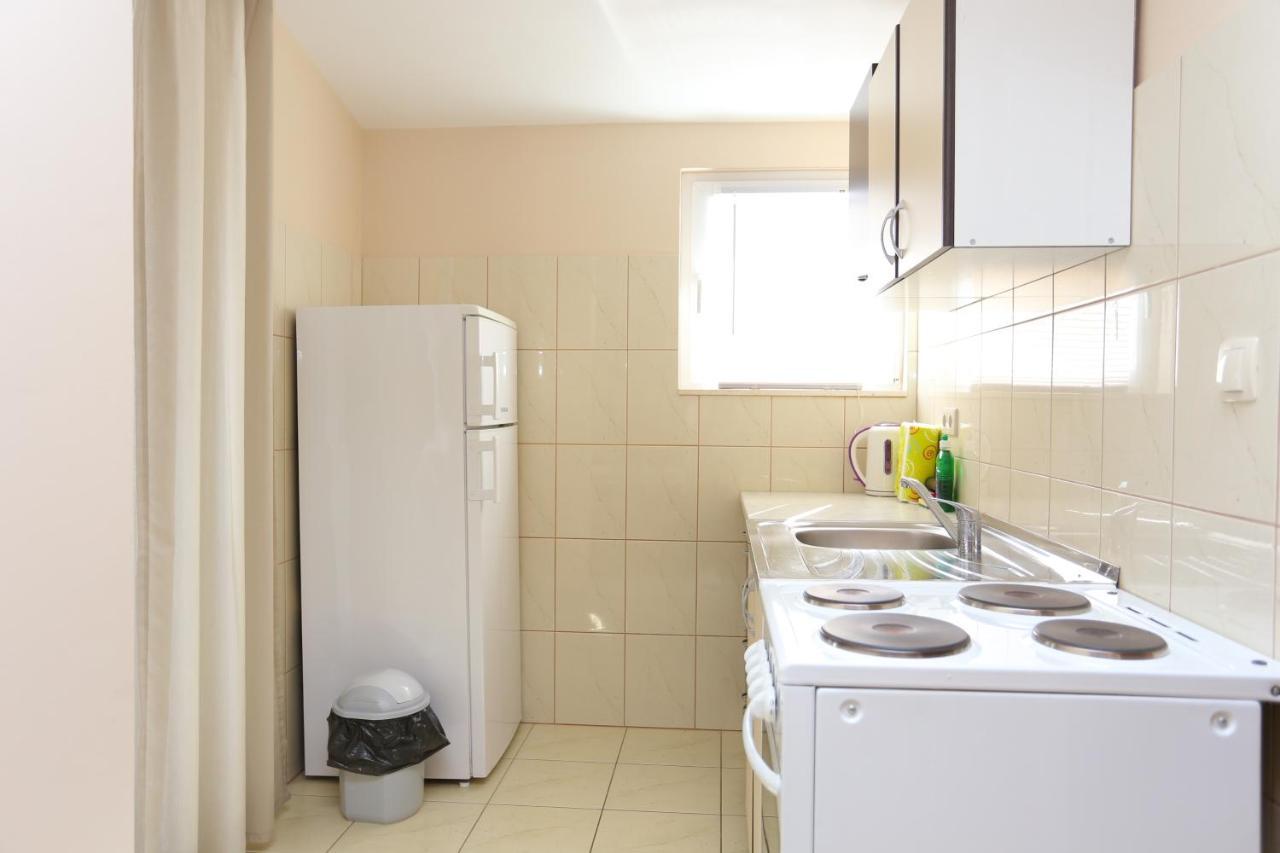 Apartments By The Sea Nemira, Omis - 17039 Tice Zewnętrze zdjęcie