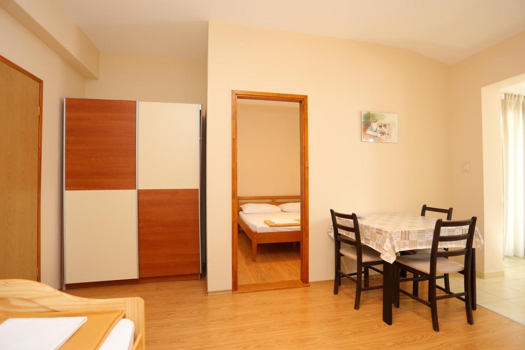 Apartments By The Sea Nemira, Omis - 17039 Tice Pokój zdjęcie
