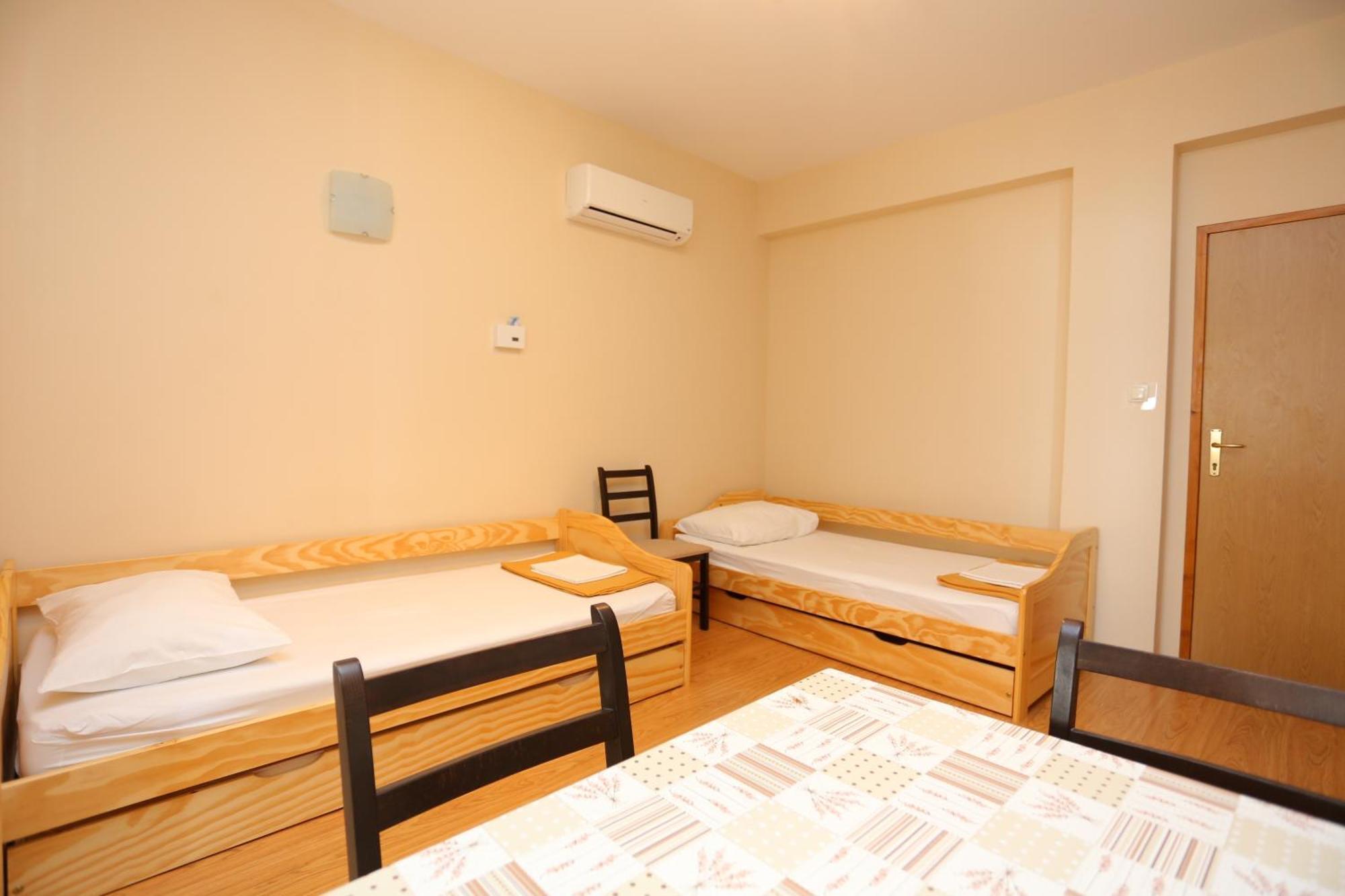 Apartments By The Sea Nemira, Omis - 17039 Tice Pokój zdjęcie
